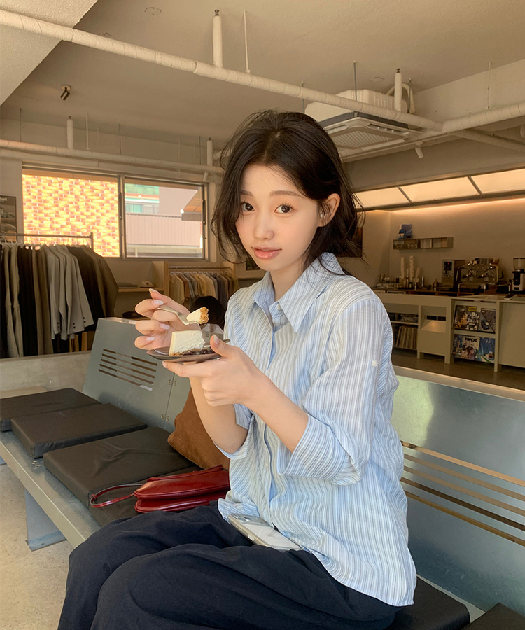 ストライプロールアップシャツ SORA