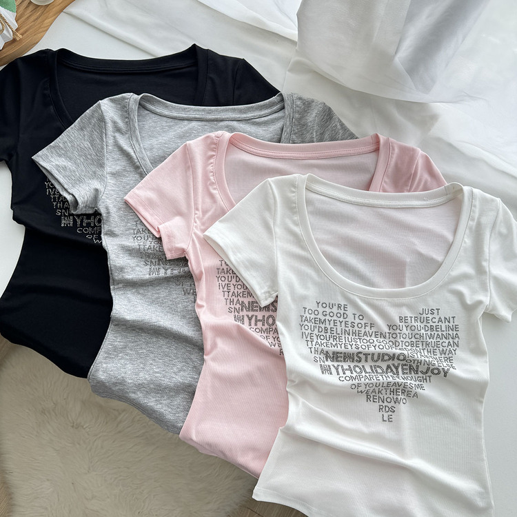 ラメレタリング Uネック Tシャツ