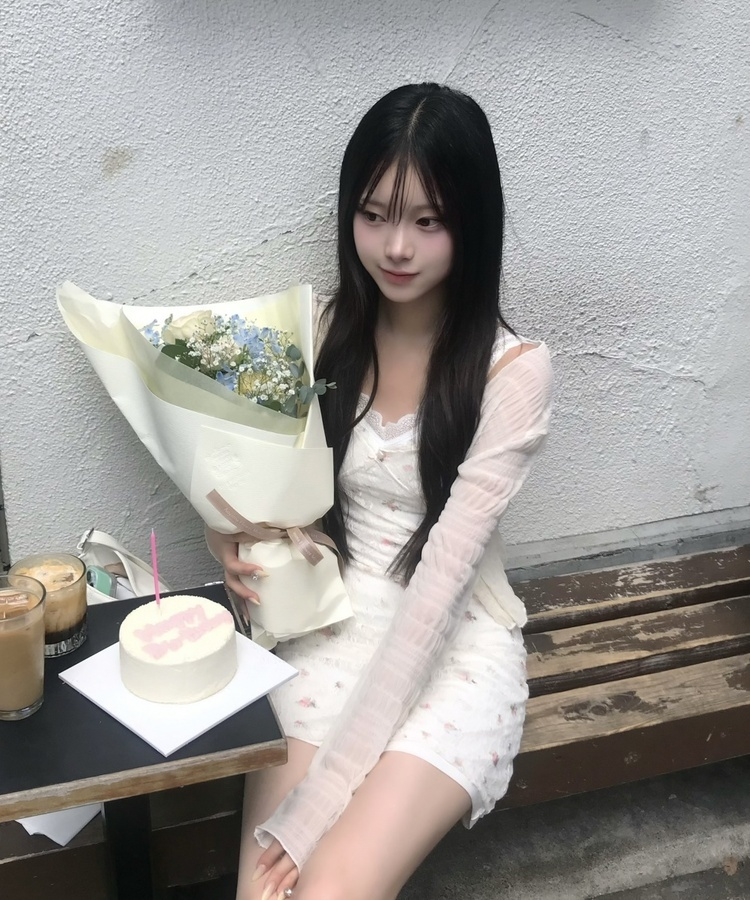 잔꽃 레이스 나시 미니 원피스 크림