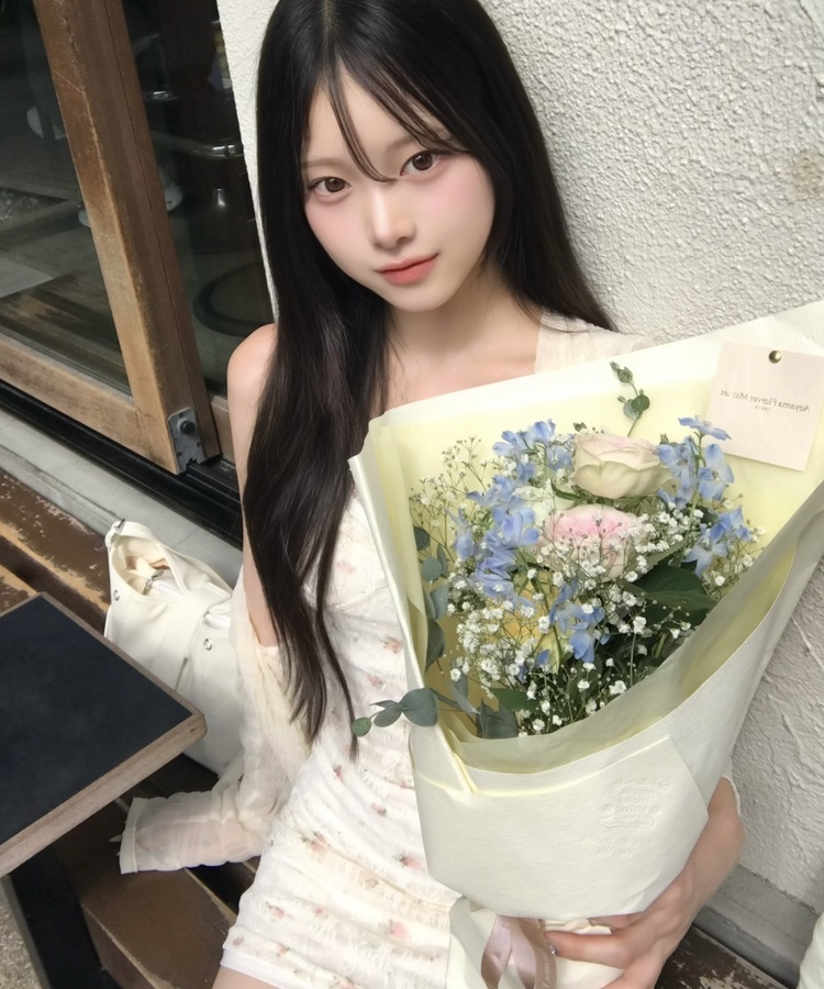 잔꽃 레이스 나시 미니 원피스 크림