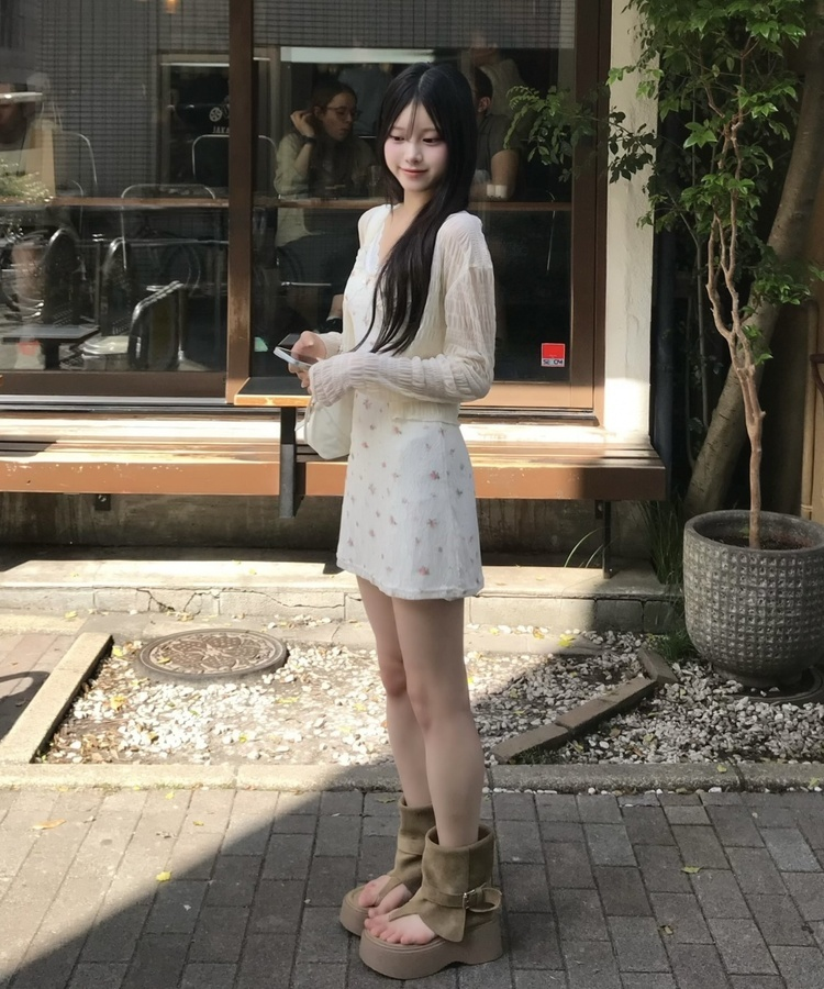 잔꽃 레이스 나시 미니 원피스 크림