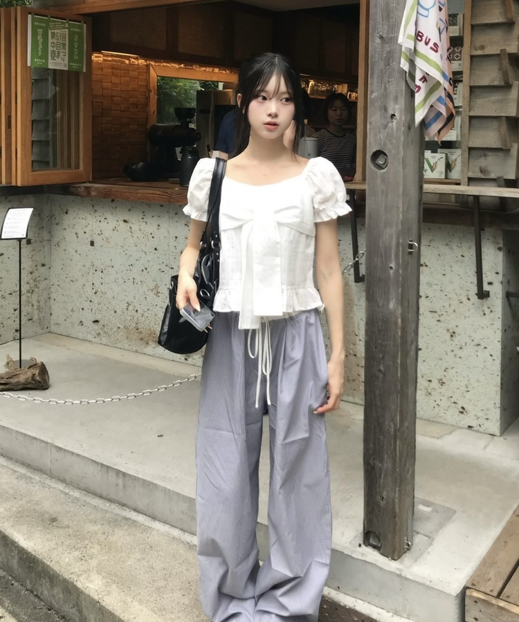 프론트 리본 퍼프 블라우스 화이트