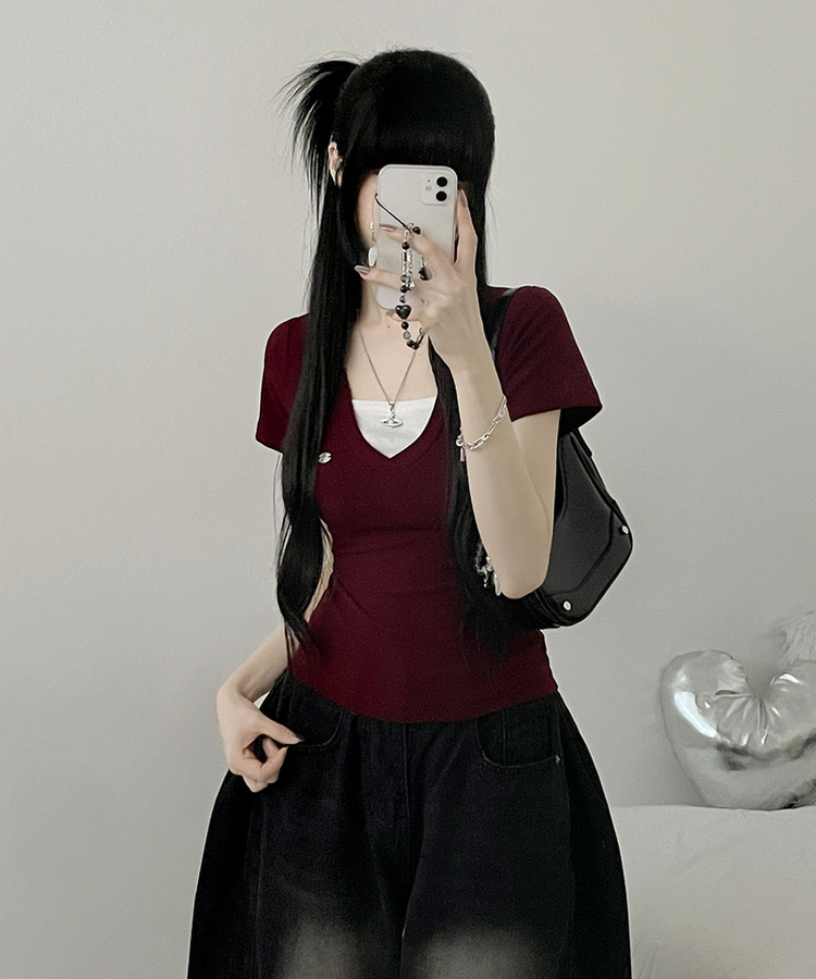 브이넥와펜배색레이어드슬림말라핏반팔티셔츠 레드