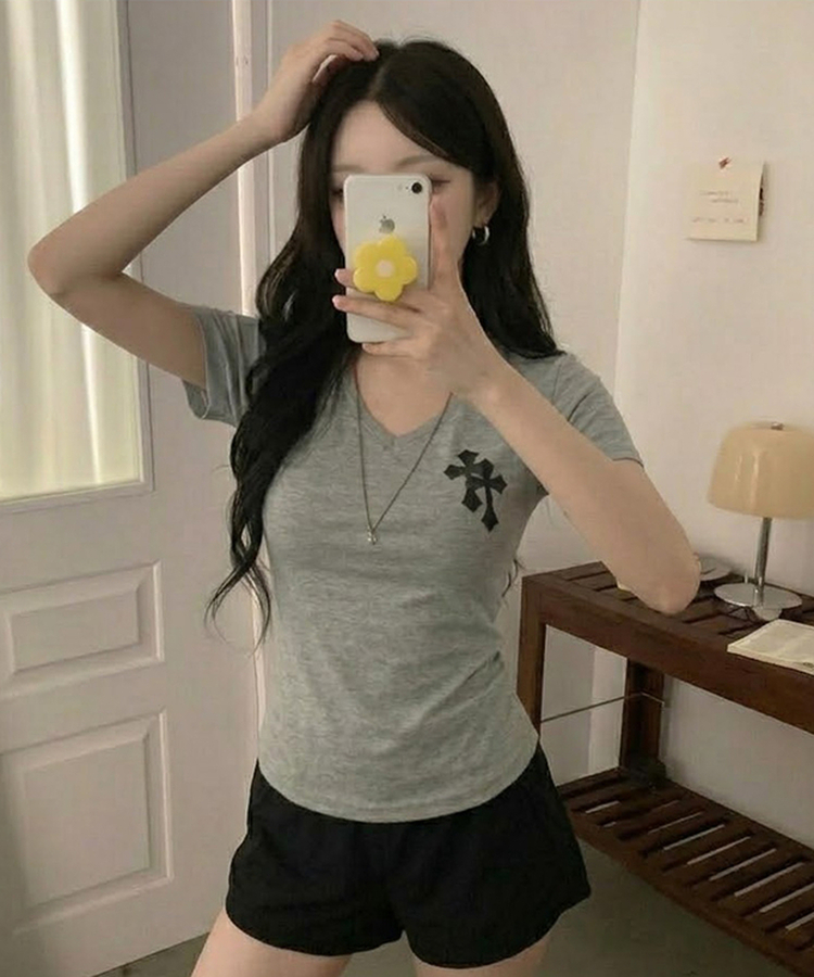 호러 카모 십자가 패치 브이넥 옆셔링 반팔 티셔츠 그레이