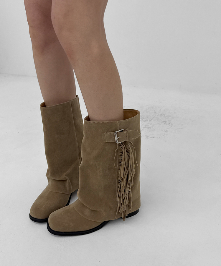 タッセルスエードミドルブーツ BEIGE