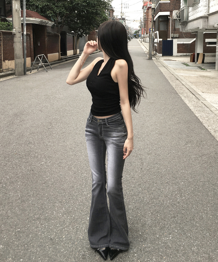 체브 스판 홀터넥 나시 민소매 슬리브리스 모달 레이어드 슬림핏 여리여리 데이트룩 사계절이너 여름신상여름나시 블랙