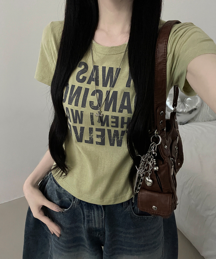 댄싱레터링프린팅라운드세미크롭반팔티 연두
