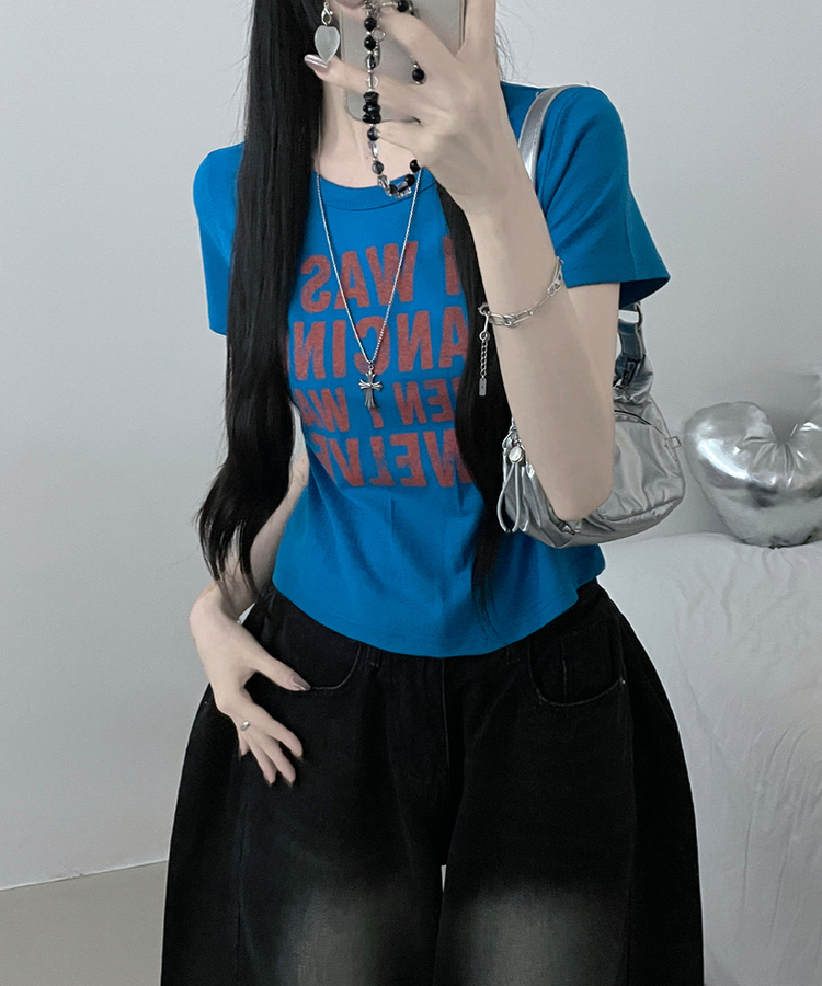댄싱레터링프린팅라운드세미크롭반팔티 블루