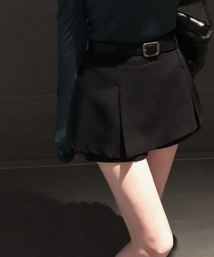 앞뒤가 다른 플리츠 디자인2텐더 A라인 플리츠 미니 치마바지 스커트 블랙