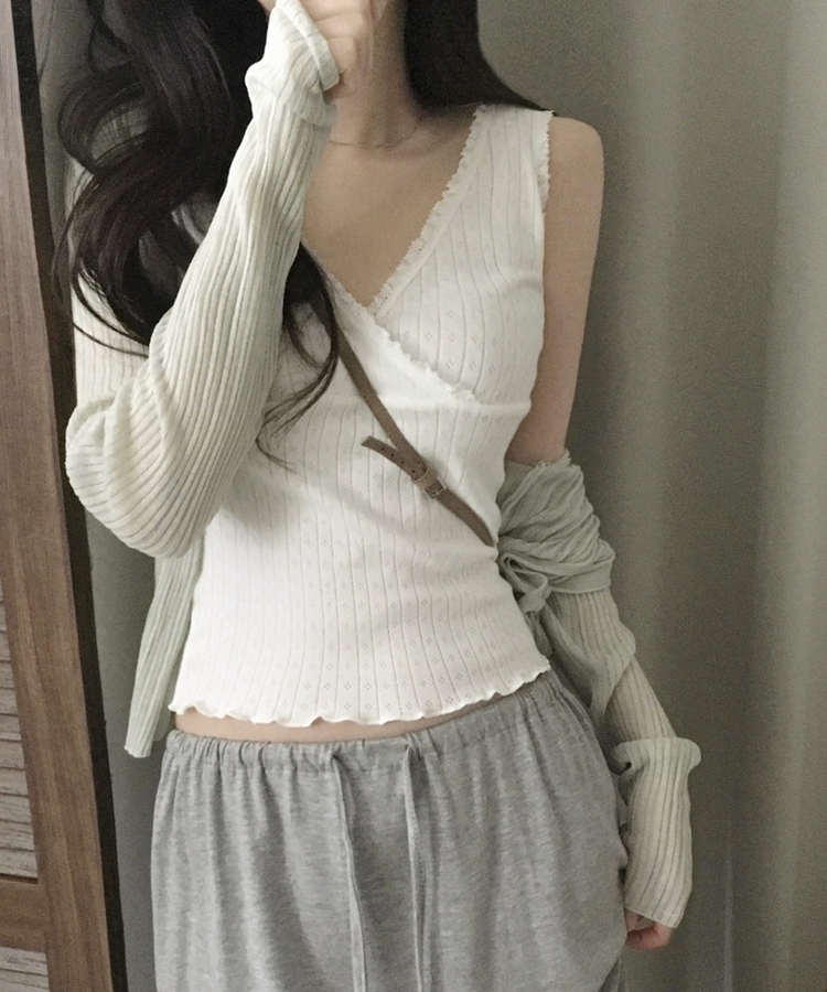 그린티 레이스 펀칭 랩 브이넥 나시 슬리브리스 3color 아이보리