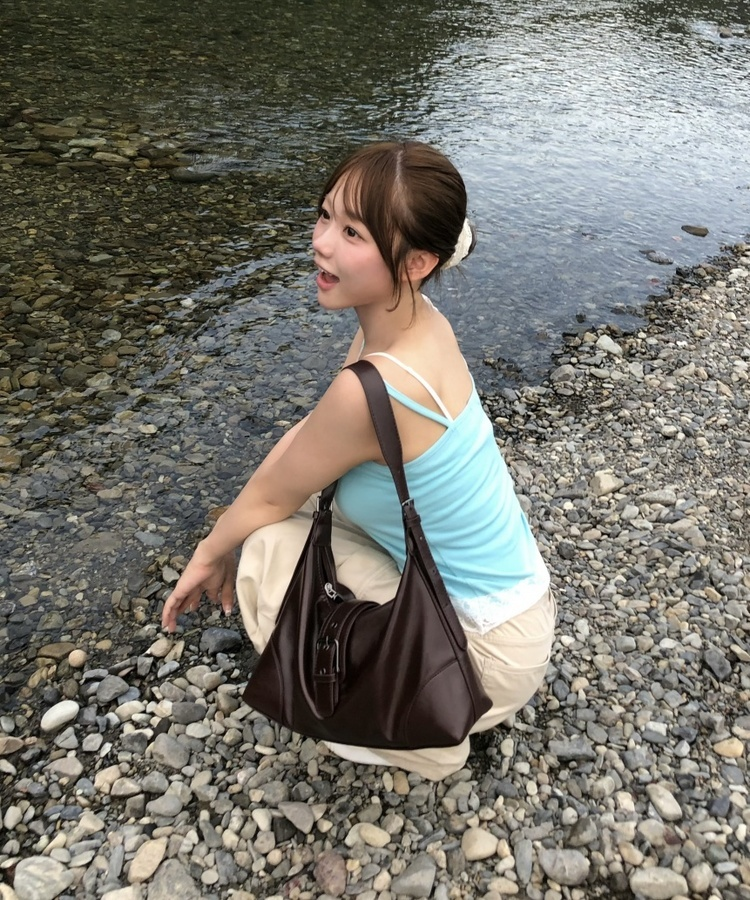 レザーバックルショルダーバッグ BROWN