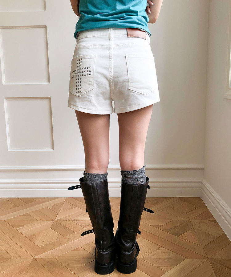 スタッズショートパンツ WHITE