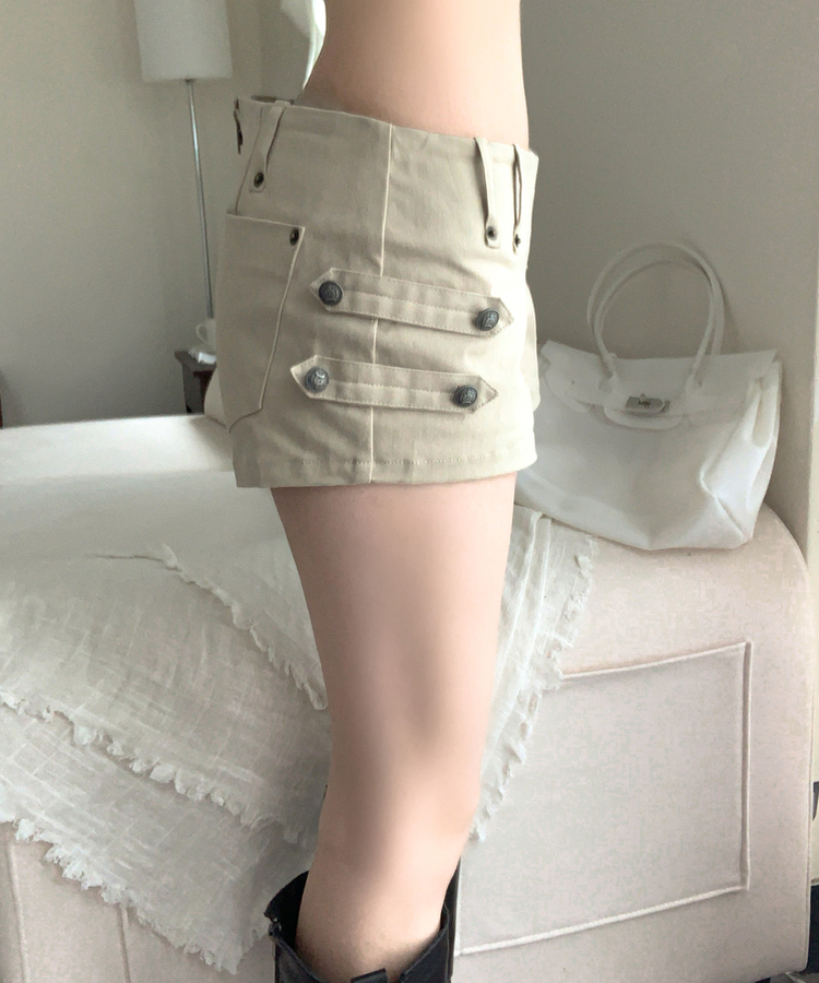 ローライズナポレオンショートパンツ BEIGE