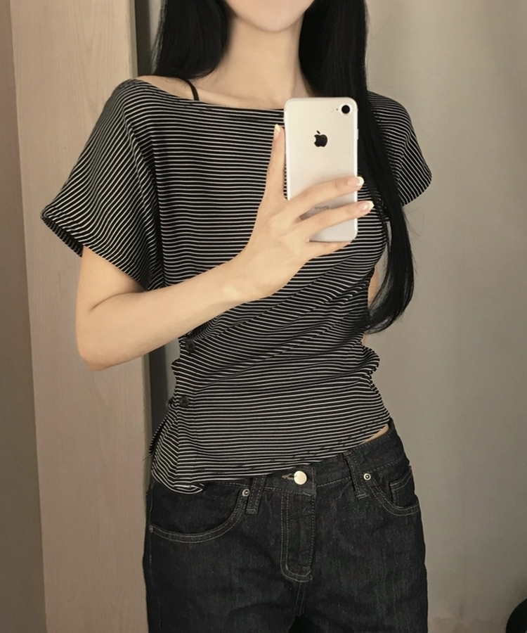 모브 스트라이프 버튼 반팔티셔츠오프숄더 3color 블랙