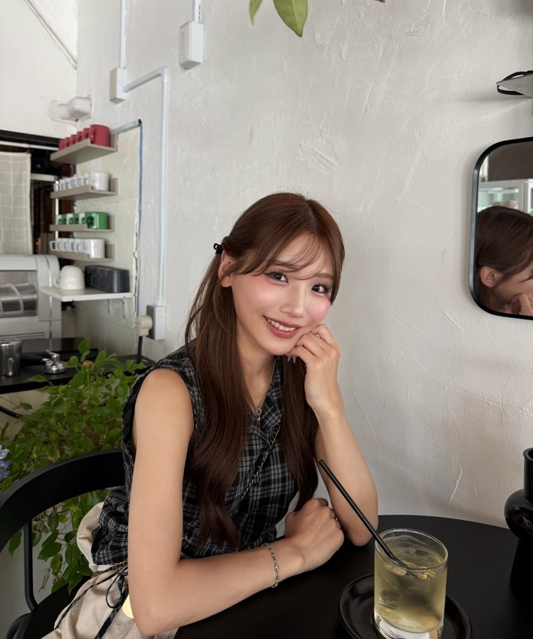 에스닉 체크 나시 블라우스 블랙