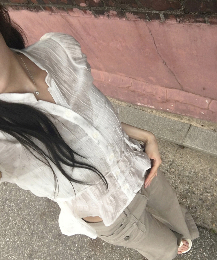シンプルフラワーシアー半袖ブラウス IVORY