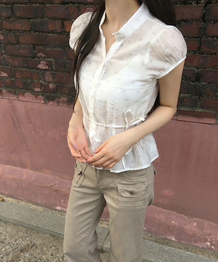 シンプルフラワーシアー半袖ブラウス IVORY