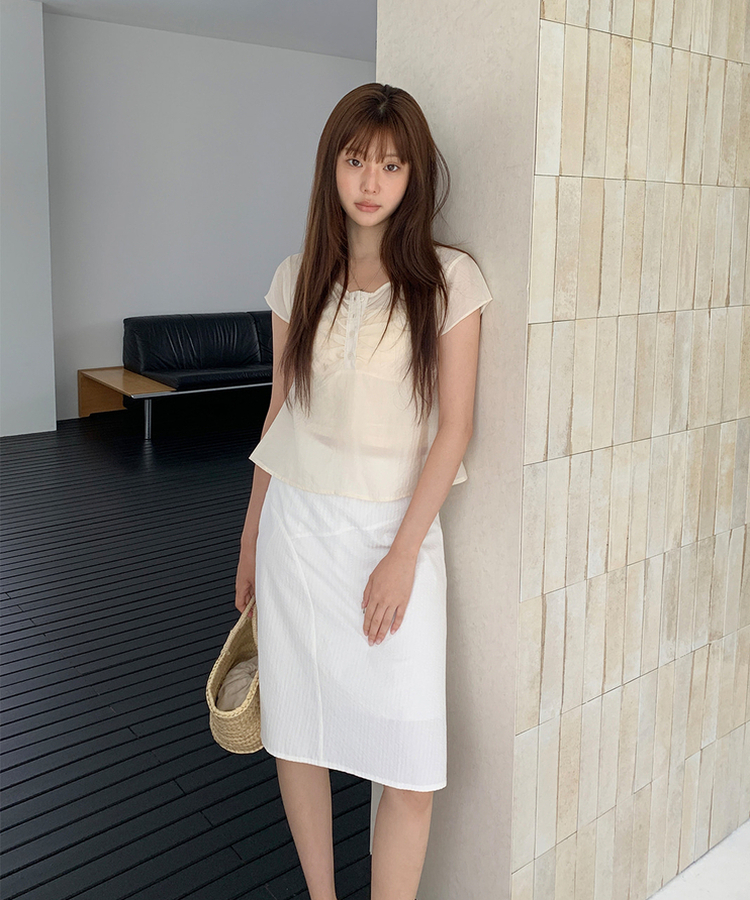シアークロップフレア半袖ブラウス CREAM