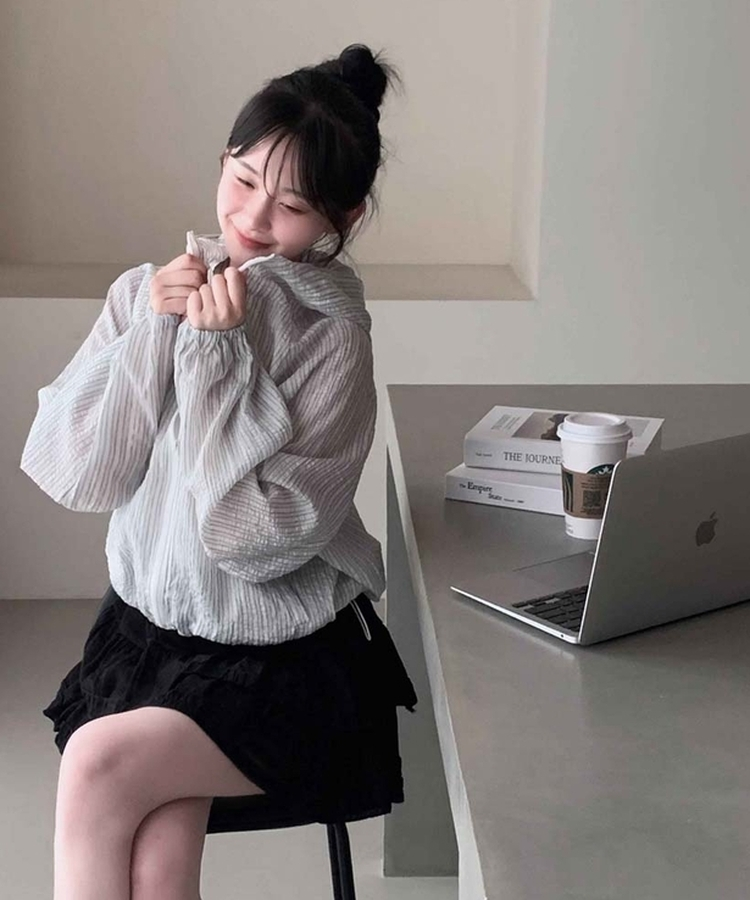 꿉꿉함 제로보송이 스트라이프 후드 스트링 루즈핏 여름 바람막이 점퍼 차콜
