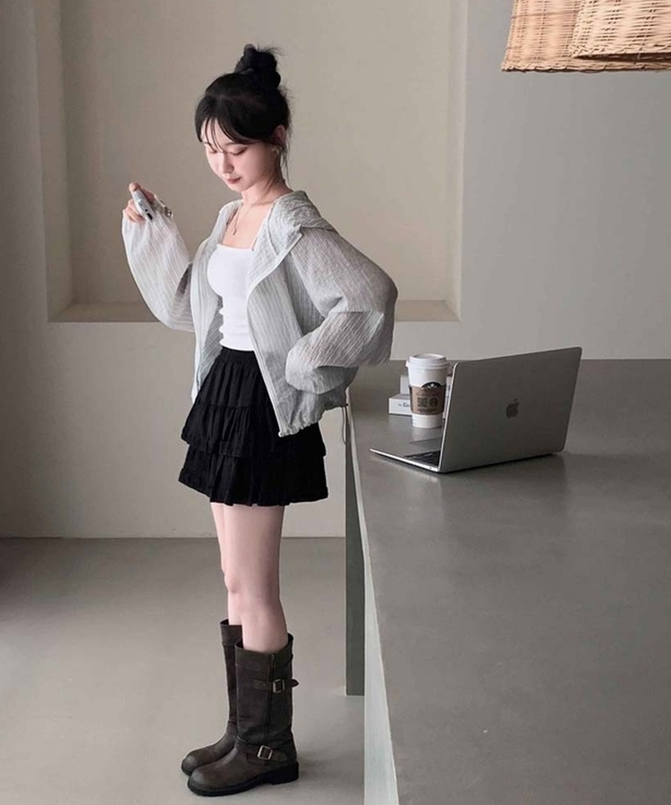 꿉꿉함 제로보송이 스트라이프 후드 스트링 루즈핏 여름 바람막이 점퍼 차콜