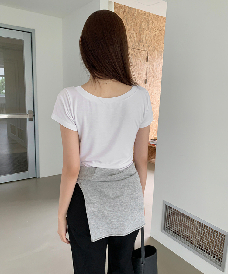オフショルダー半袖Tシャツ IVORY