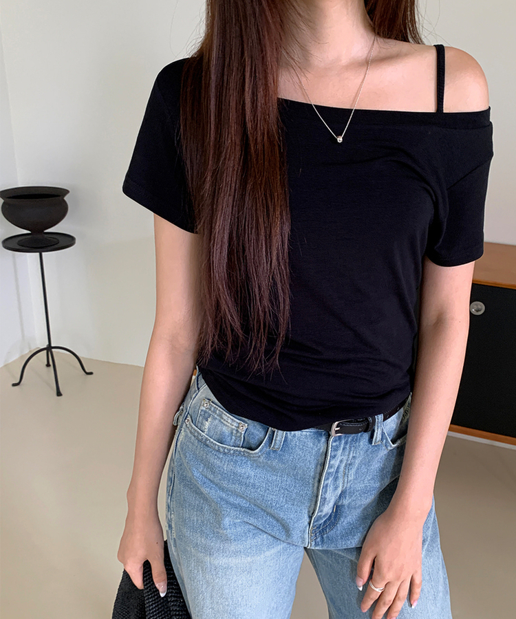 オフショルダー半袖Tシャツ BLACK