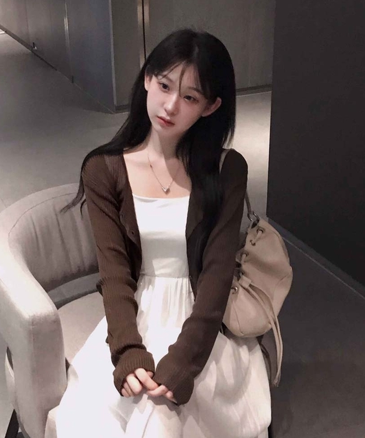 다채로운 색감팔레트 골지 라운드넥 루즈핏 긴팔 니트 가디건 진브라운