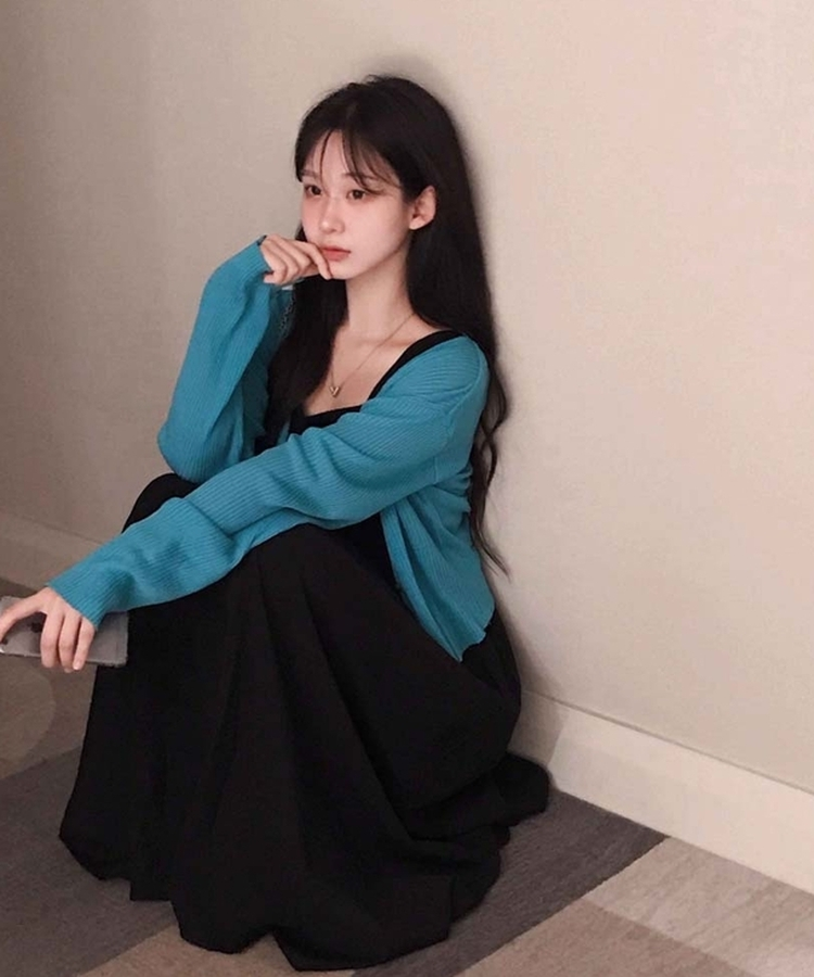 다채로운 색감팔레트 골지 라운드넥 루즈핏 긴팔 니트 가디건 아쿠아블루