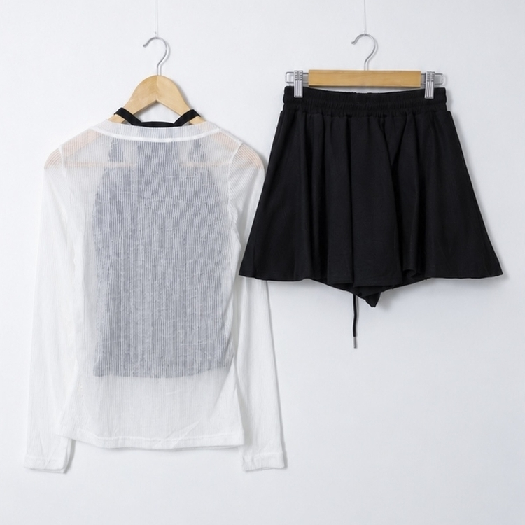 【SET】ニットTシャツ＋キャミソール＋スカートパンツ