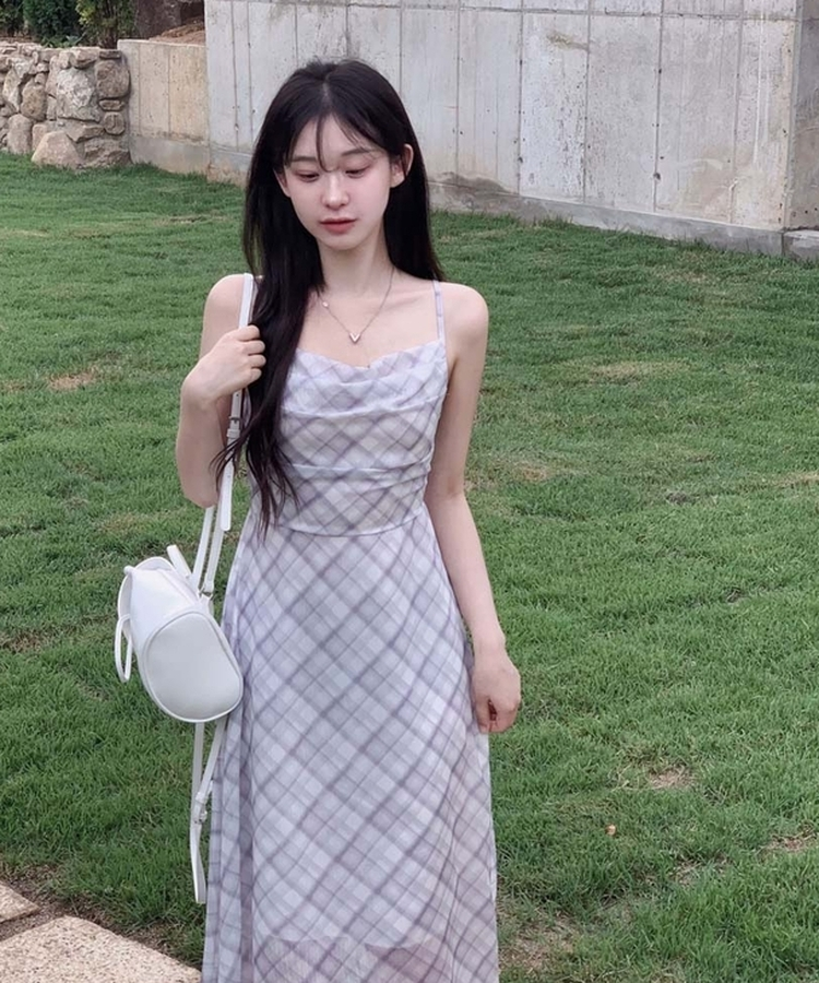 한겹한겹 원단부터 고급스러운바이올렛 체크 드레이프 롱 나시 원피스 연보라