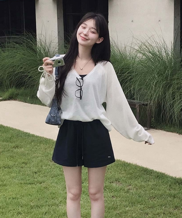 한여름까지 살탐방지모데 브이넥 썸머 루즈핏 얇은 긴팔 니트 아이보리