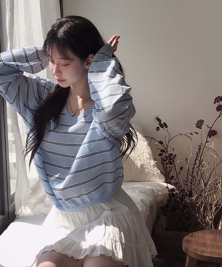 단가라 디자인 중 1등헤이븐 썸머 단가라 스트라이프 린넨 브이넥 긴팔 니트 워터스카이