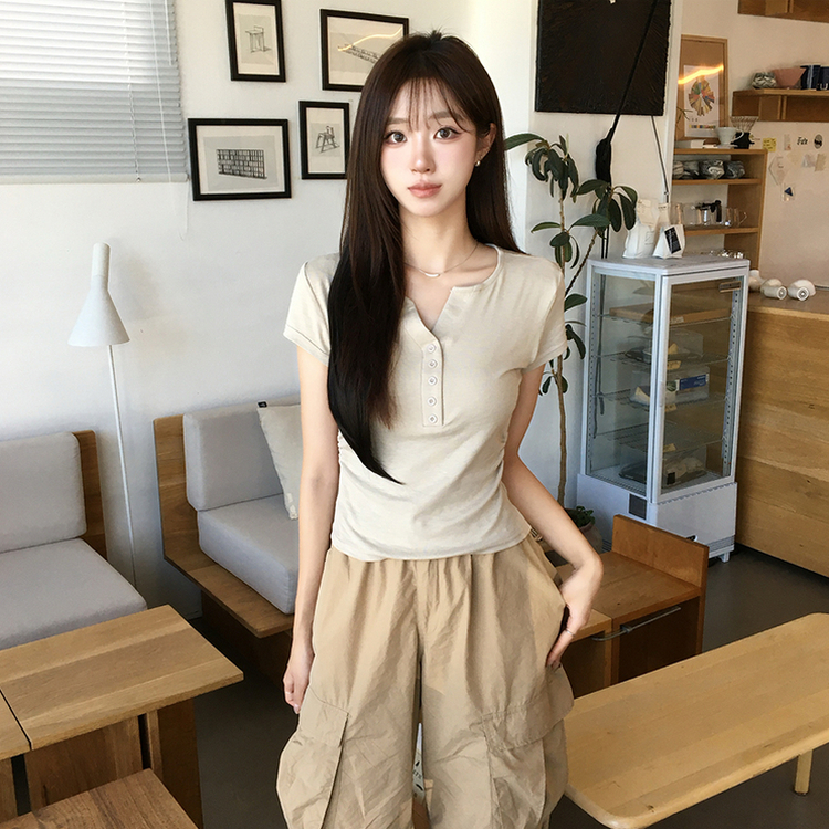 허리잘록 오드 트임 브이넥 버튼 세미 크롭 여름 반팔 티셔츠 옆셔링 단추 무지 반팔티 데일리 포켓 기본티 밑단 굴림 꾸안꾸 상의 5color 베이지