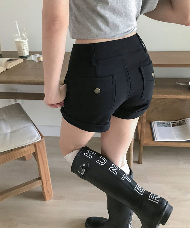 모놀 롤업 밑단 버튼 스판 숏 팬츠 여름 여름숏팬츠 블랙
