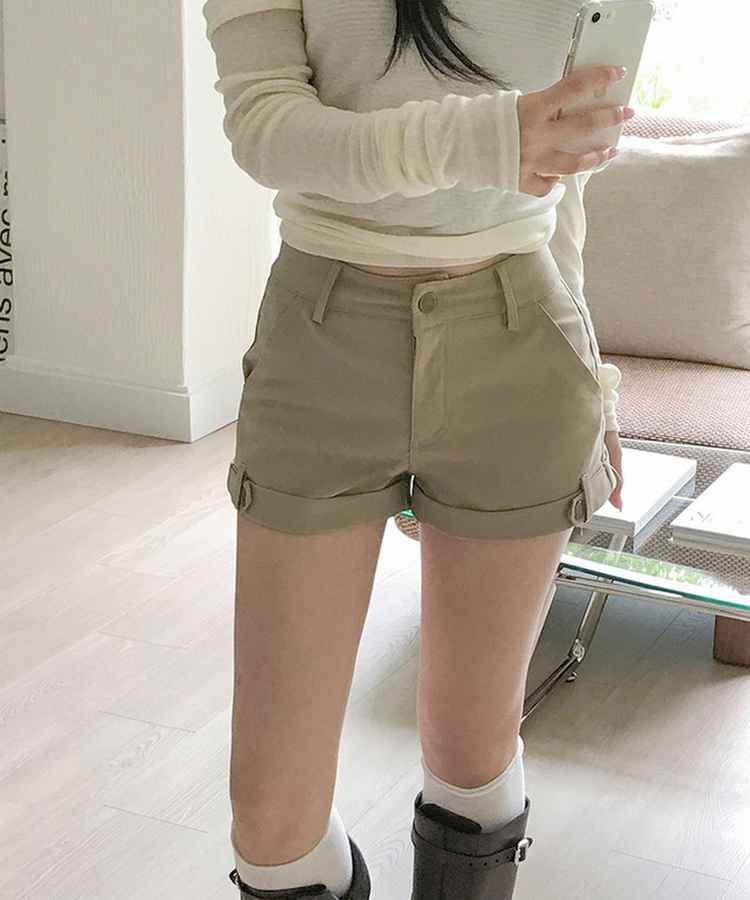 모놀 롤업 밑단 버튼 스판 숏 팬츠 여름 여름숏팬츠 베이지