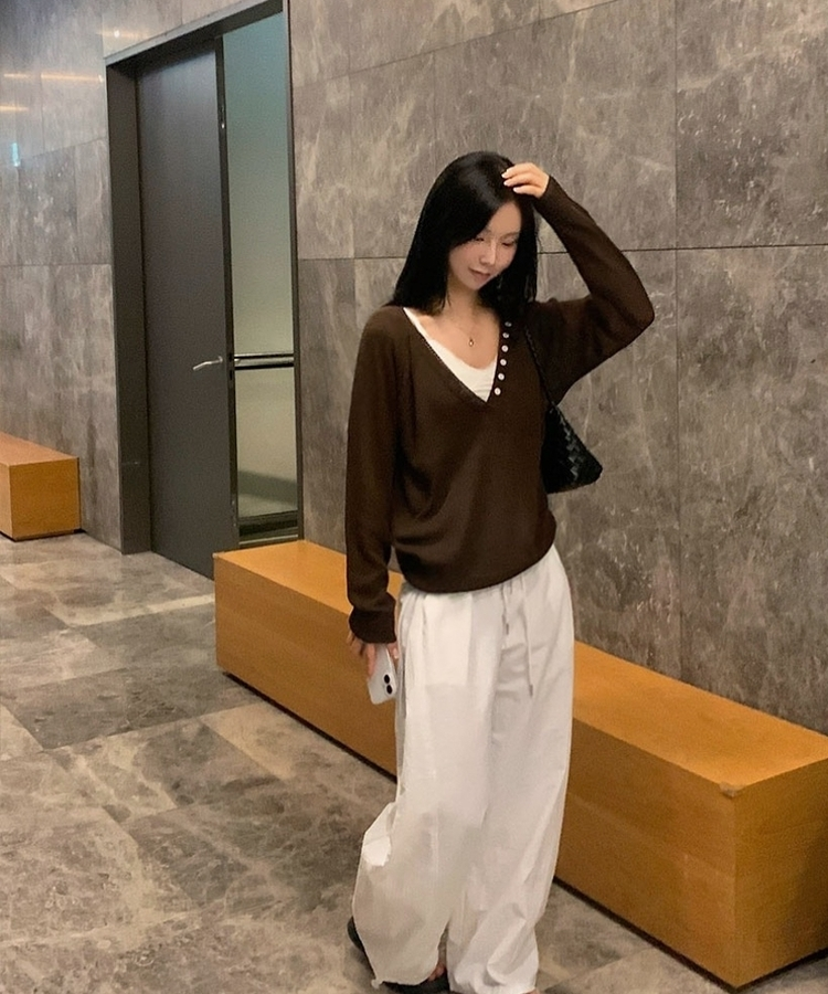 널디 레이어드 헨리넥 버튼 딥브이넥 루즈핏 린넨니트 4color 브라운