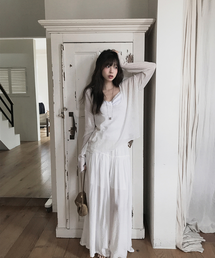 オーバーサイズVネック長袖ニットTシャツ IVORY