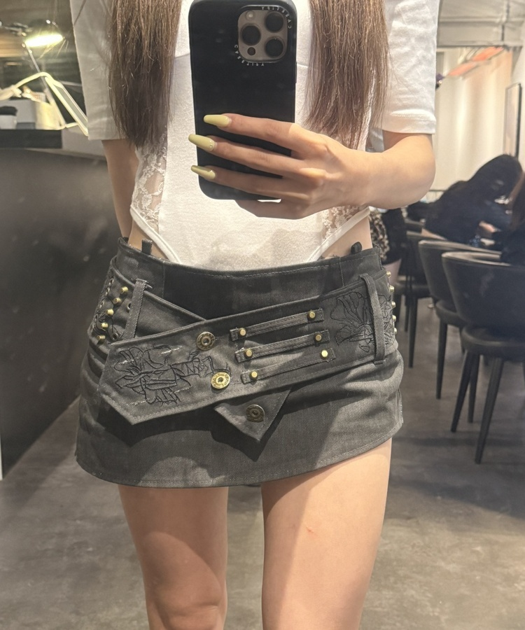 ローズステッチスカート BLACK