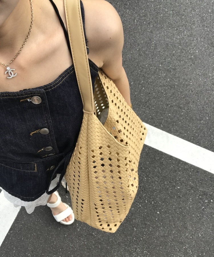 メッシュ編みショルダーバッグ BEIGE