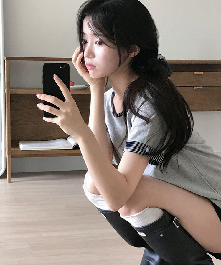 피드 일체형 단가라 레이어드 버튼 롤업 반팔 티셔츠 멜란지그레이