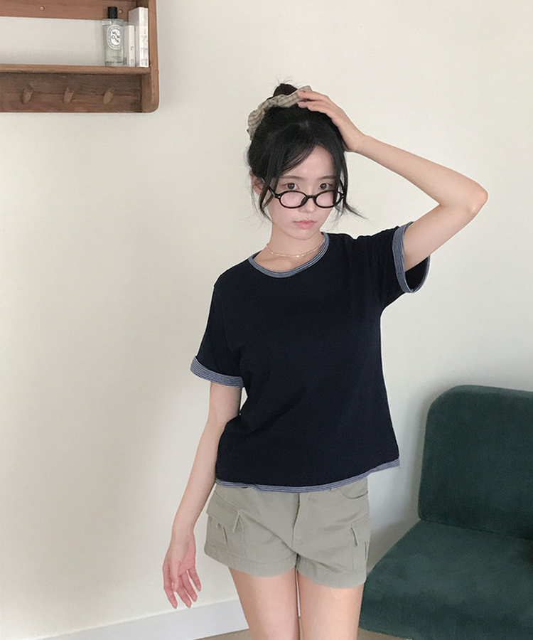 피드 일체형 단가라 레이어드 버튼 롤업 반팔 티셔츠 네이비