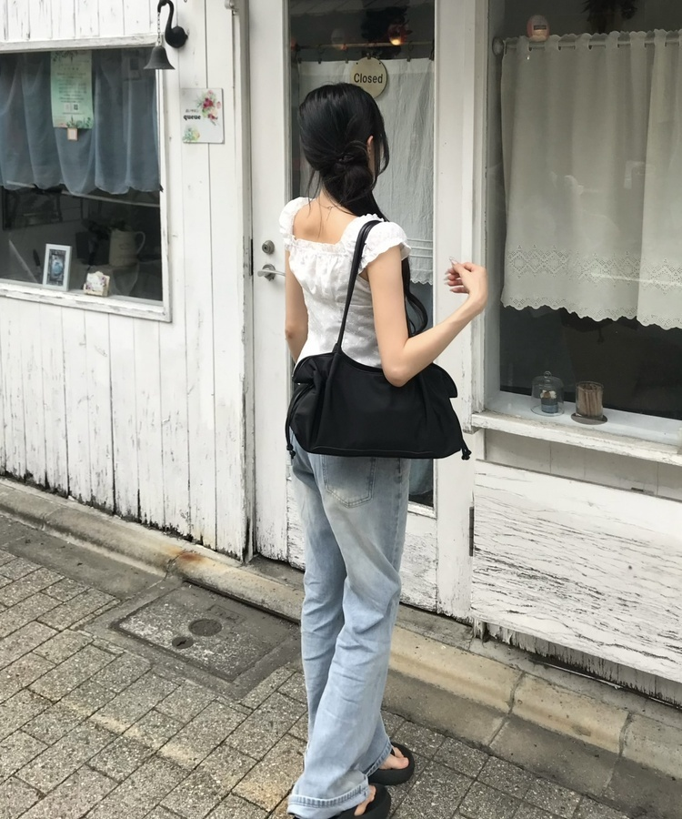 絞りデザインショルダーバッグ BLACK