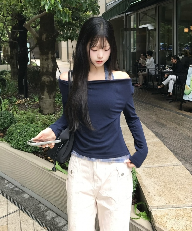 체크 오프숄더 홀터 T셔츠 곤색