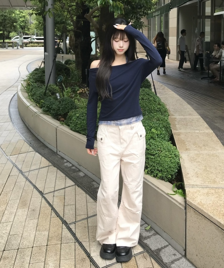 체크 오프숄더 홀터 T셔츠 곤색