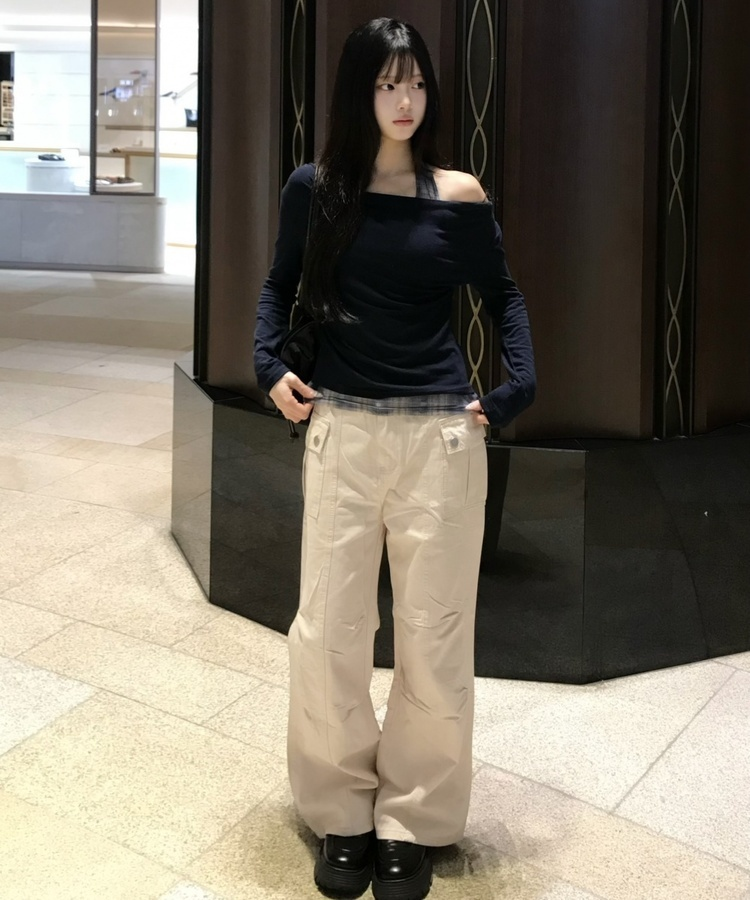체크 오프숄더 홀터 T셔츠 곤색
