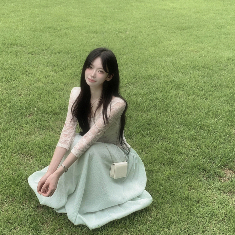 플라워 레이스 시스루 7부 슬림핏 보트넥 긴팔티셔츠 블라우스 베이지