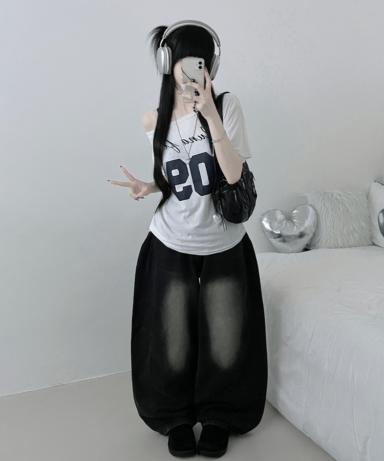09레터링보트넥원오프숄더여리핏반팔티 아이