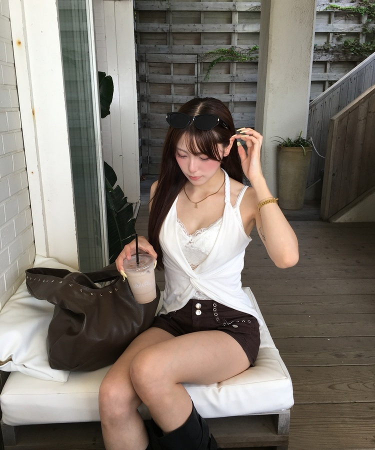 レザースタッツショルダーバック CHESTNUT BROWN