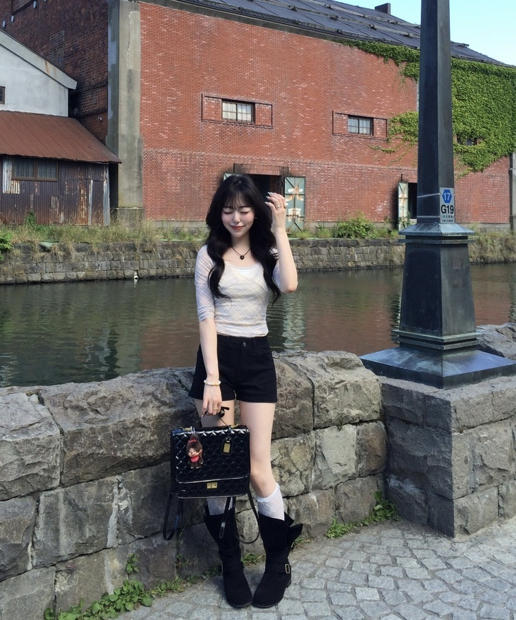 チェックVネック7分袖Tシャツ BEIGE