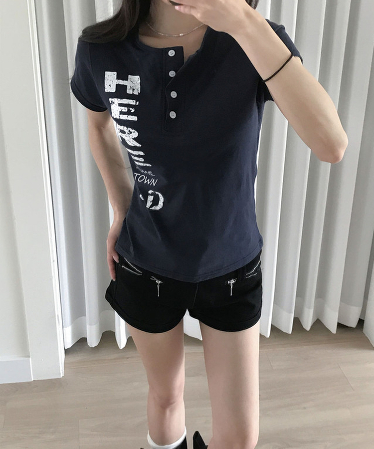 리즐 헨리넥 슬림 크랙 레터링 프린팅 반팔 티셔츠 네이비